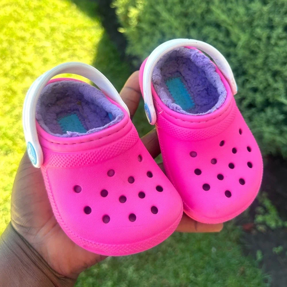 Crocs Kids Classic Lined Clogs Toddler‎ Size 5 Neon Pink Purple Sandals